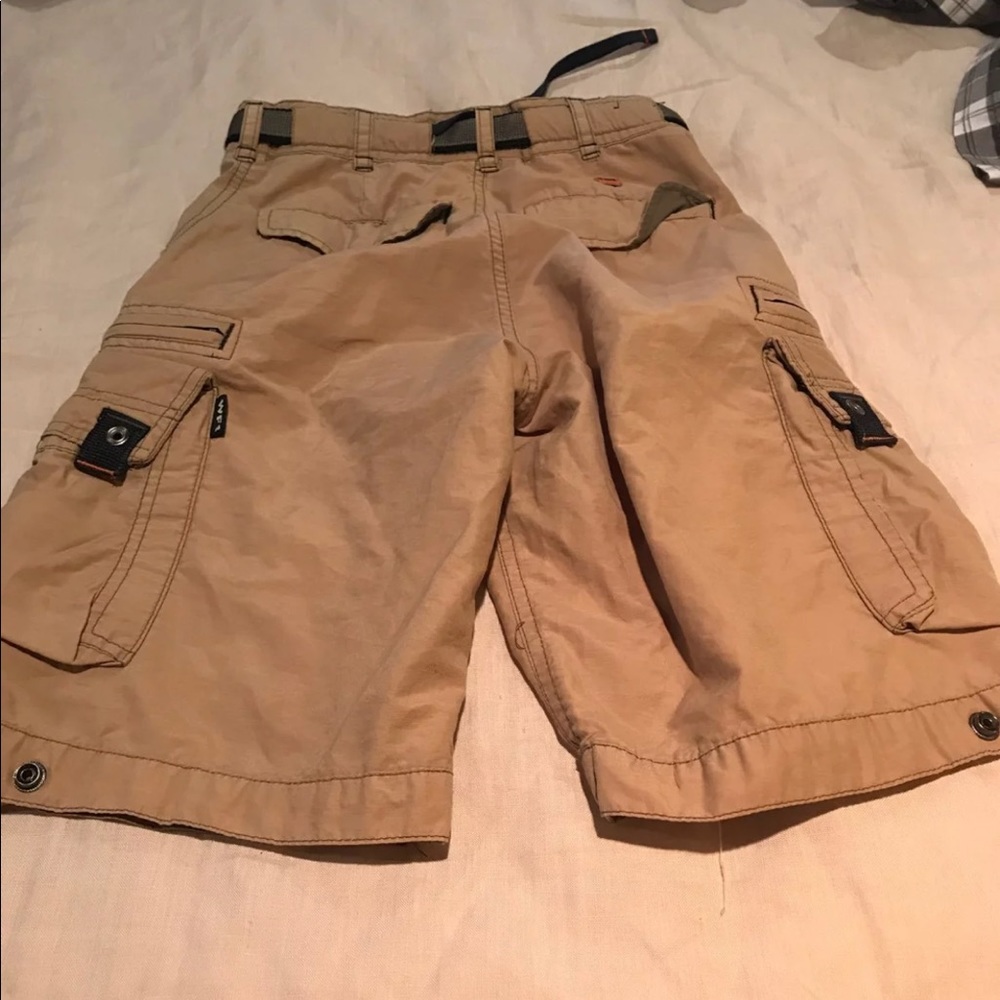 Shorts - Picture 3 of 6